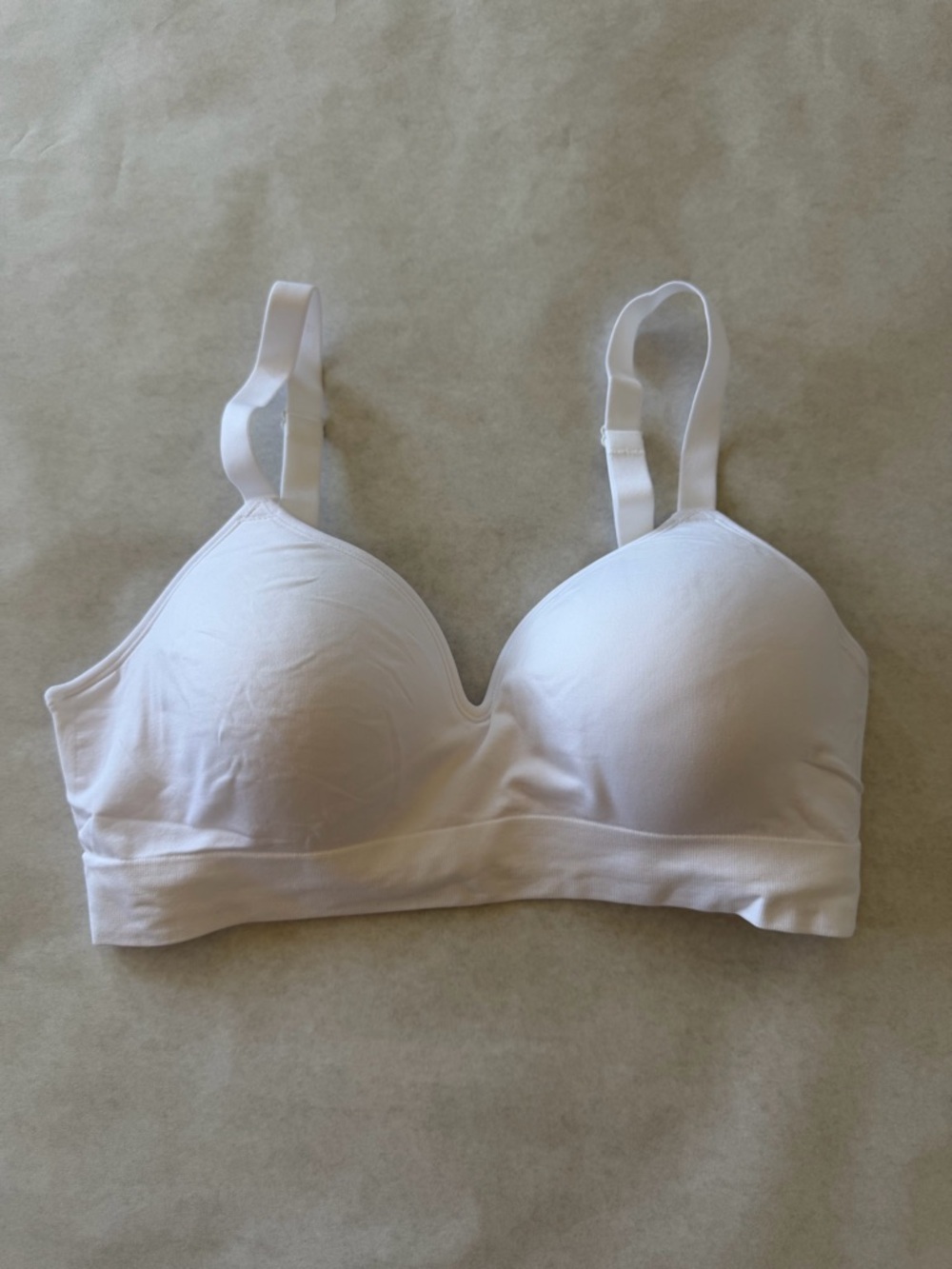 Underoutfit Comfort Shaping Support Bra White Sz L NWT